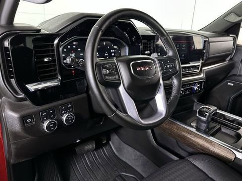 Used 2025 GMC Sierra 1500 Elevation AWD/4WD image 8