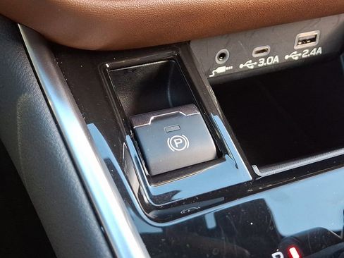 Used 2023 Subaru Legacy Touring XT image 23