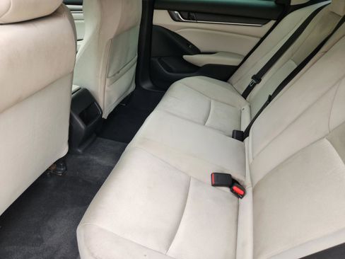 Used 2018 Honda Accord LX image 22