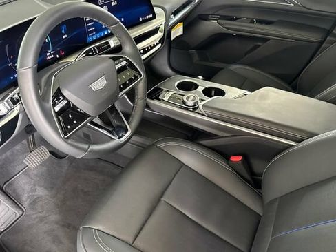 Certified 2024 Cadillac Lyriq Luxury AWD/4WD image 10