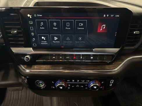 Used 2024 GMC Sierra 1500 Elevation w/ LPO, Elevation Black Package AWD/4WD image 15