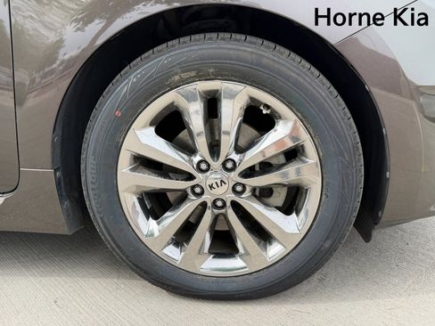 Used 2018 Kia Sedona SX Limited w/ SX Limited Prestige Package FWD image 8