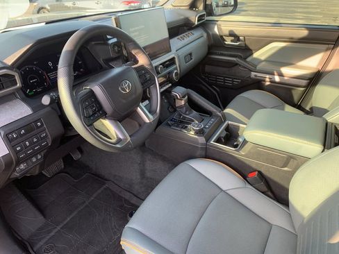 Used 2025 Toyota Tacoma 4x4 Double Cab Hybrid w/ Tow Tech Package image 11