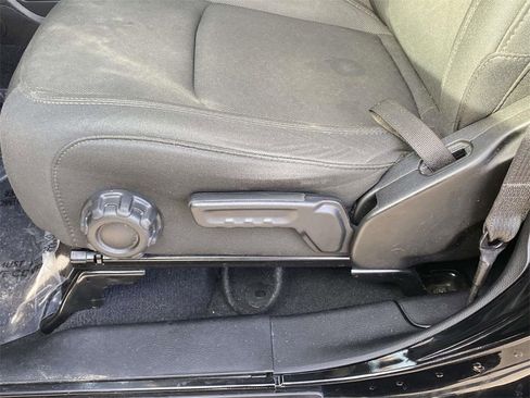 Used 2021 Jeep Gladiator Sport image 14