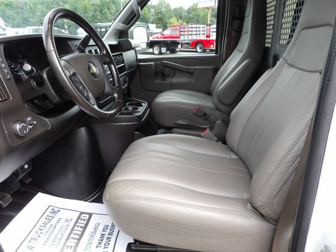 Used 2020 Chevrolet Express 2500 w/ Driver Convenience Package RWD image 17