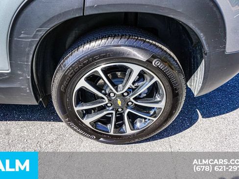 Used 2025 Chevrolet TrailBlazer LT FWD image 16