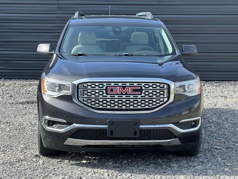 Used 2017 GMC Acadia Denali w/ Technology Package AWD/4WD image 3