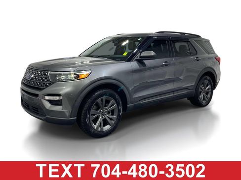 Used 2021 Ford Explorer XLT w/ Equipment Group 202A AWD/4WD image 1