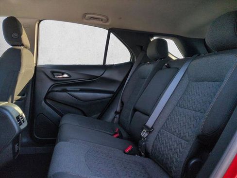 Used 2023 Chevrolet Equinox LT FWD image 18