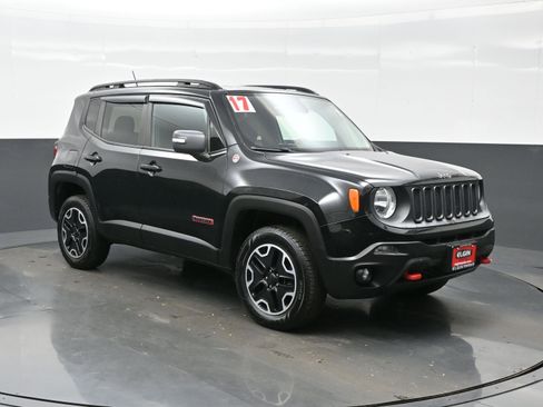 Used 2017 Jeep Renegade Trailhawk image 8
