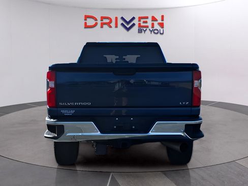 Used 2023 Chevrolet Silverado 2500 LTZ image 6