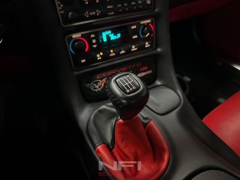 Used 2003 Chevrolet Corvette Z06 RWD image 30