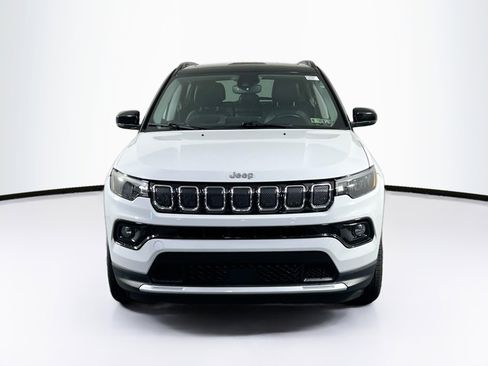 Used 2022 Jeep Compass Limited w/ Sun and Sound Group image 2