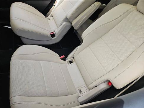 Used 2023 Mercedes-Benz GLS 450 4MATIC image 14