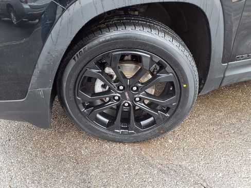 Certified 2022 GMC Terrain SLE w/ Driver Convenience Package image 39