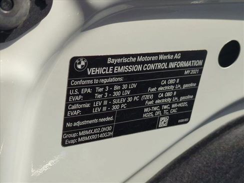 Used 2021 BMW 530e w/ M Sport Package RWD image 25