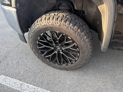 Used 2019 GMC Sierra 1500 SLE w/ SLE Value Package AWD/4WD image 7