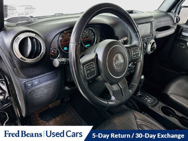 Used 2017 Jeep Wrangler Unlimited Rubicon w/ Dual Top Group AWD/4WD image 12