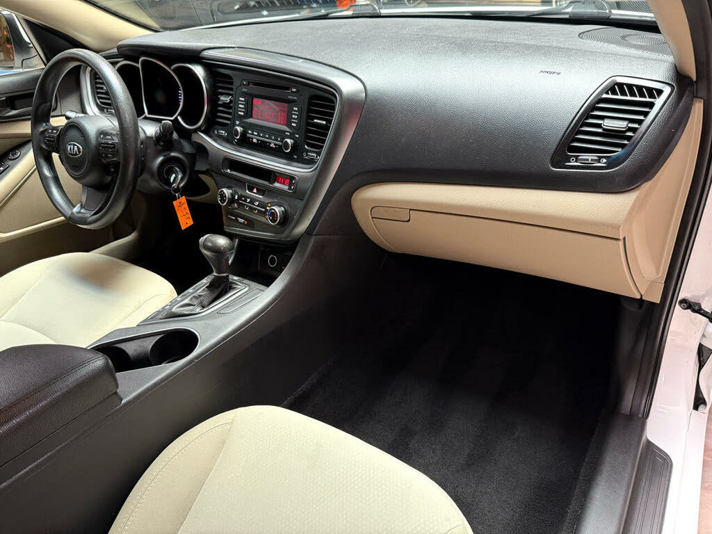 Used 2015 Kia Optima LX FWD image 11