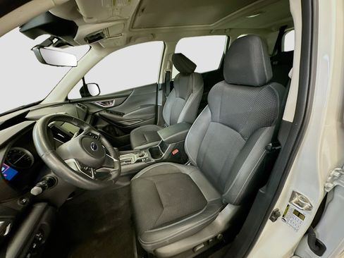 Used 2023 Subaru Forester Premium image 13