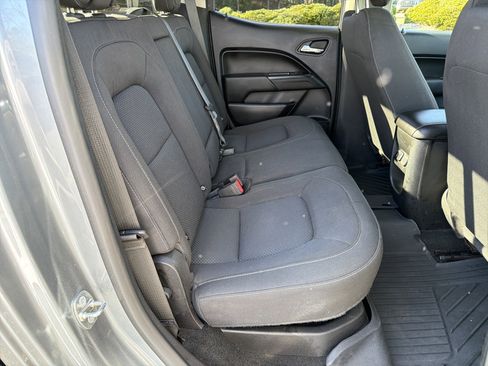 Used 2018 Chevrolet Colorado LT w/ LT Convenience Package image 15