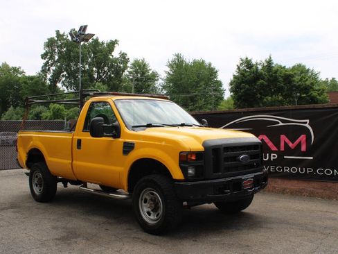 Used 2008 Ford F350 XL AWD/4WD image 4