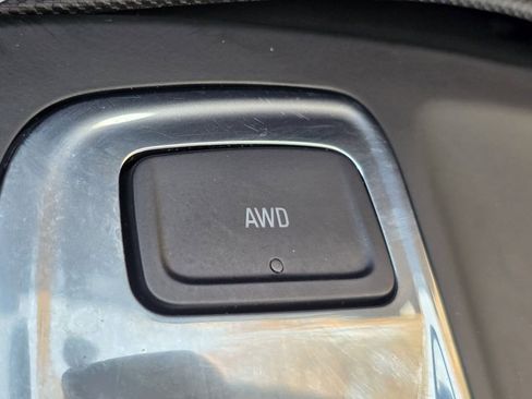 Used 2023 Chevrolet Equinox LS w/ LS Convenience Package image 28