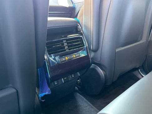 New 2026 Land Rover Range Rover Sport SE image 17