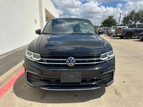 Used 2024 Volkswagen Tiguan SEL R-Line AWD/4WD image 2