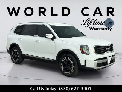 Used 2024 Kia Telluride S w/ S Sunroof Package