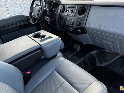 Used 2015 Ford F550 XL image 18