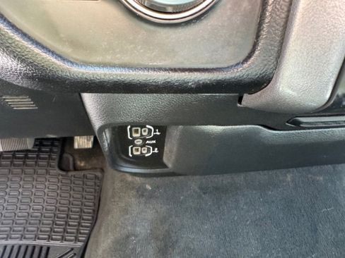 Used 2022 RAM 1500 Big Horn image 35