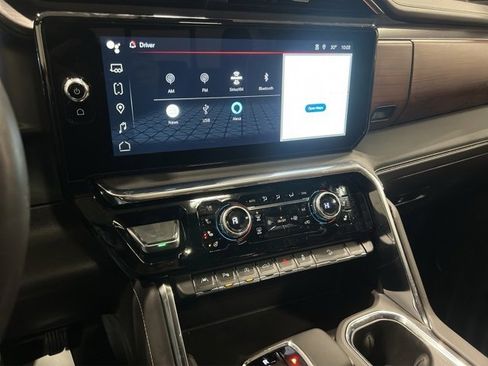 Used 2025 GMC Sierra 1500 Denali Ultimate image 15