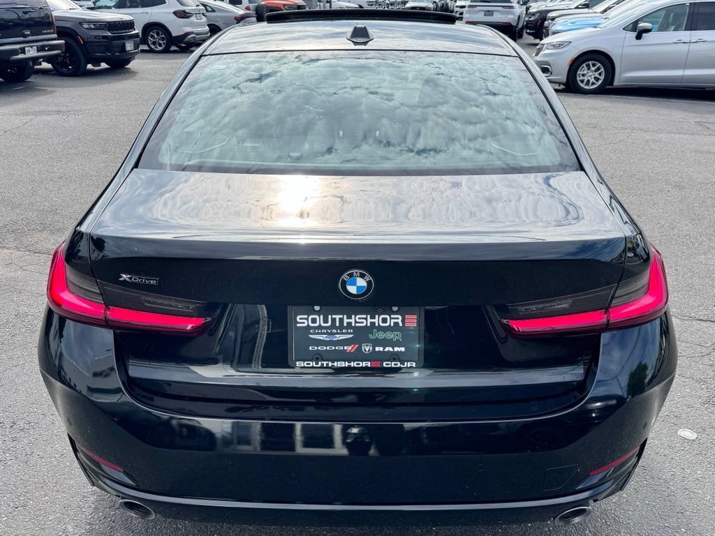 Used 2023 BMW 330i xDrive Sedan w/ Premium Package AWD/4WD image 7