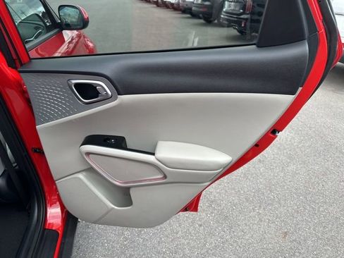 Used 2024 Kia Soul LX w/ Option Group 015 FWD image 12