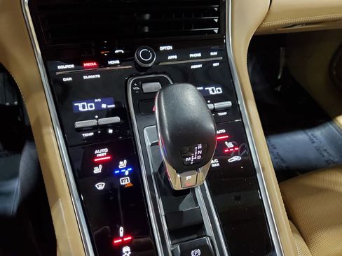 Used 2018 Porsche Panamera Turbo AWD/4WD image 68