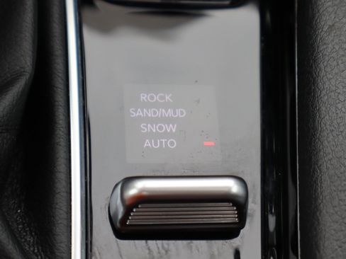 Used 2024 Jeep Compass Trailhawk w/ Trailhawk Elite Group image 28