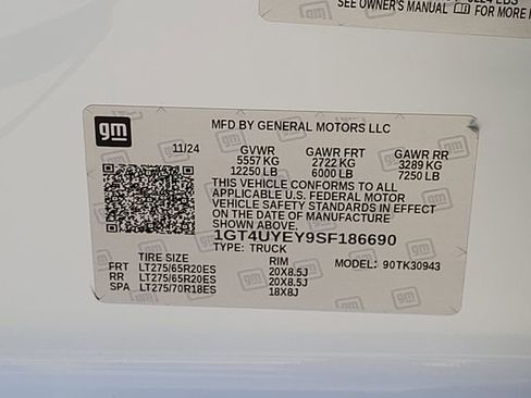 Used 2025 GMC Sierra 3500 Denali Ultimate image 17