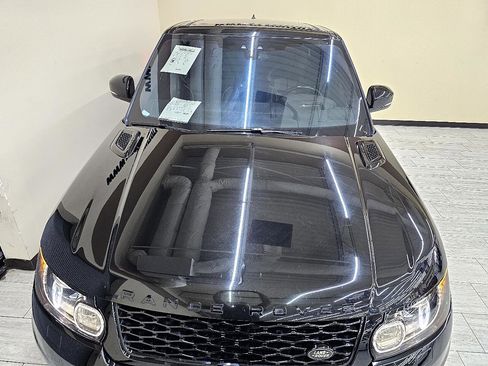 Used 2017 Land Rover Range Rover Sport SVR image 4