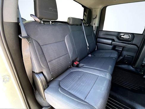Used 2022 Chevrolet Silverado 2500 Custom w/ Custom Convenience Package image 27