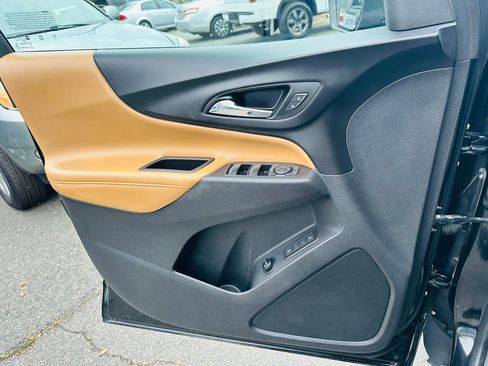 Used 2020 Chevrolet Equinox Premier image 18
