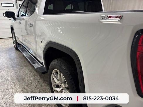 Used 2021 GMC Sierra 1500 SLT w/ SLT Premium Package AWD/4WD image 10