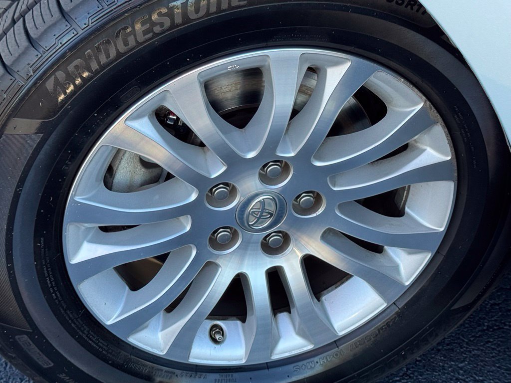 Used 2017 Toyota Sienna XLE Premium FWD image 13