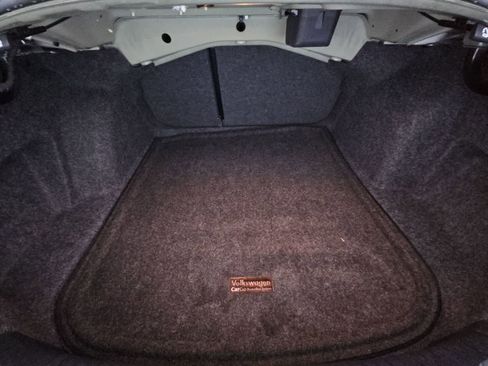 Certified 2023 Volkswagen Jetta SE FWD image 33