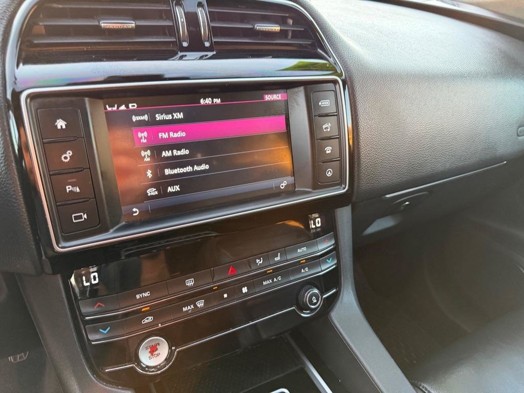 Used 2018 Jaguar F-PACE Prestige AWD/4WD image 45