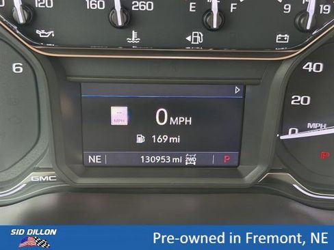 Used 2021 GMC Sierra 1500 SLT w/ SLT Premium Plus Package AWD/4WD image 19