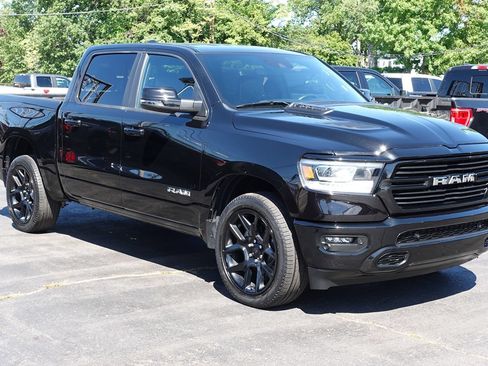 Used 2023 RAM 1500 Laramie AWD/4WD image 4