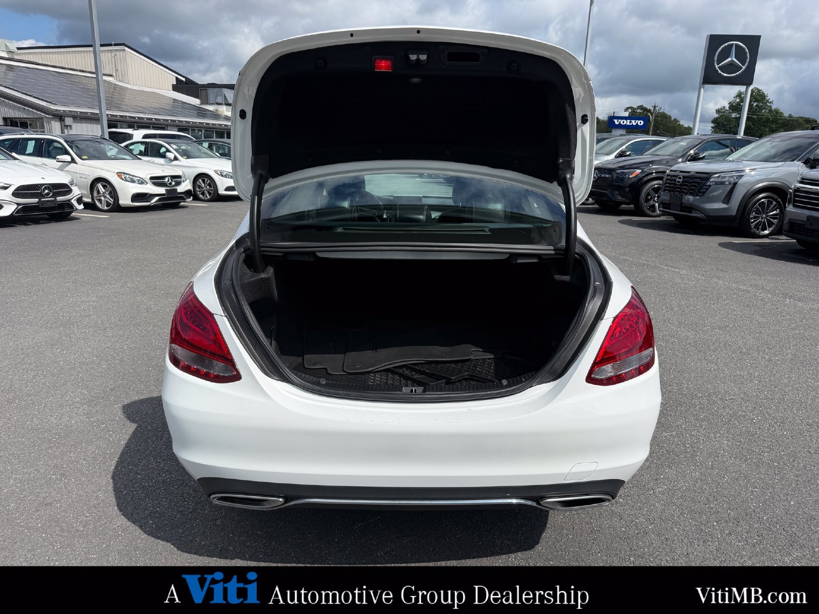 Used 2018 Mercedes-Benz C 300 4MATIC Sedan image 23