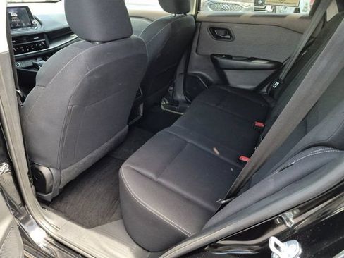 Used 2023 Nissan Rogue S FWD image 12
