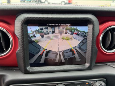 Used 2019 Jeep Wrangler Unlimited Rubicon AWD/4WD image 22